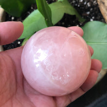 Load image into Gallery viewer, Rose Quartz Sphere