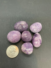 Load image into Gallery viewer, Lepidolite Tumble
