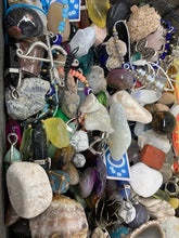 Load image into Gallery viewer, Crystal Confetti Scoop
